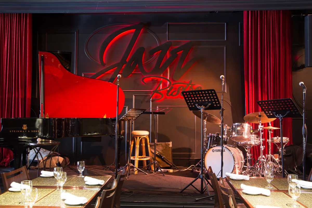 Jazz Bistro’s Late Night Jazz Jam (11:30pm to 2am) à Jazz Bistro