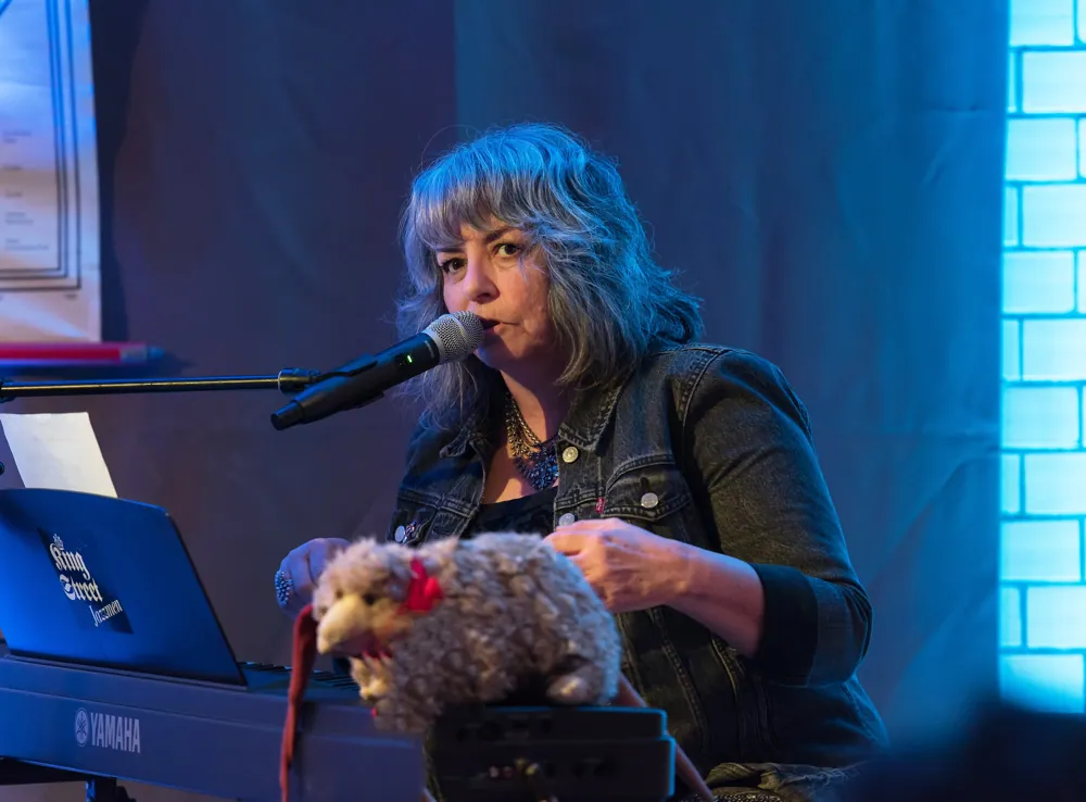 Lynn Miles at Hugh's Room Live