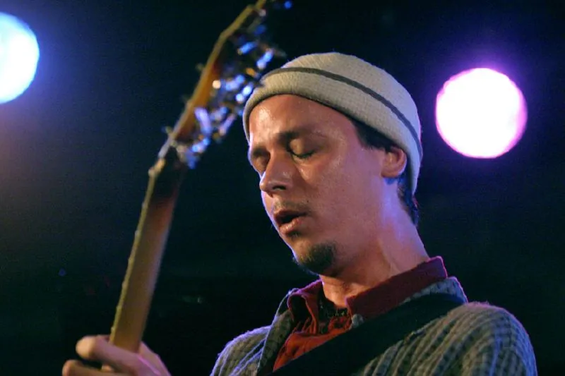 KURT ROSENWINKEL – REMEDY TOUR en Sala Villanos