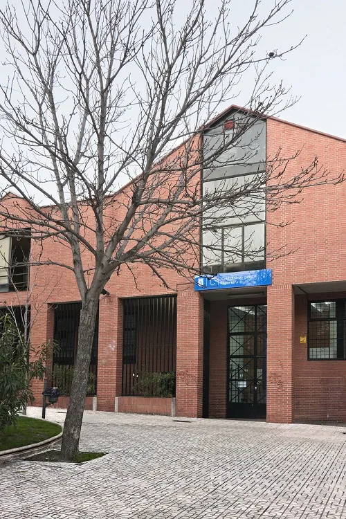 Centro Sociocultural Oporto (Carabanchel)