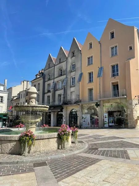 Place de la Fontaine · Lagny-sur-Marne