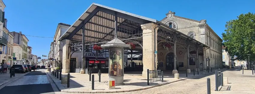 Rue des Trois Frères Nadeau Espace Culturel Le Palace