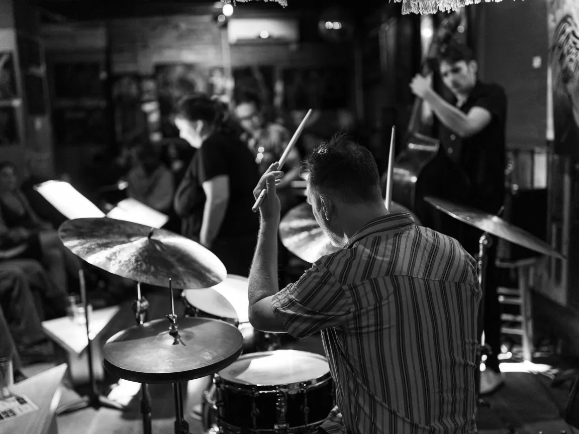 Vortex Lates: Jochen Rueckert Quartet plays Jazz Classics at 11 Gillett Square