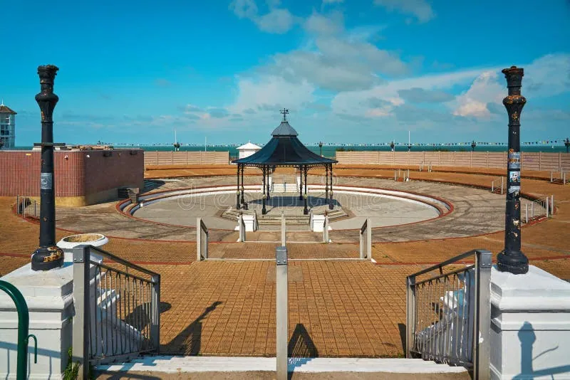 The Oval Bandstand & Lawns