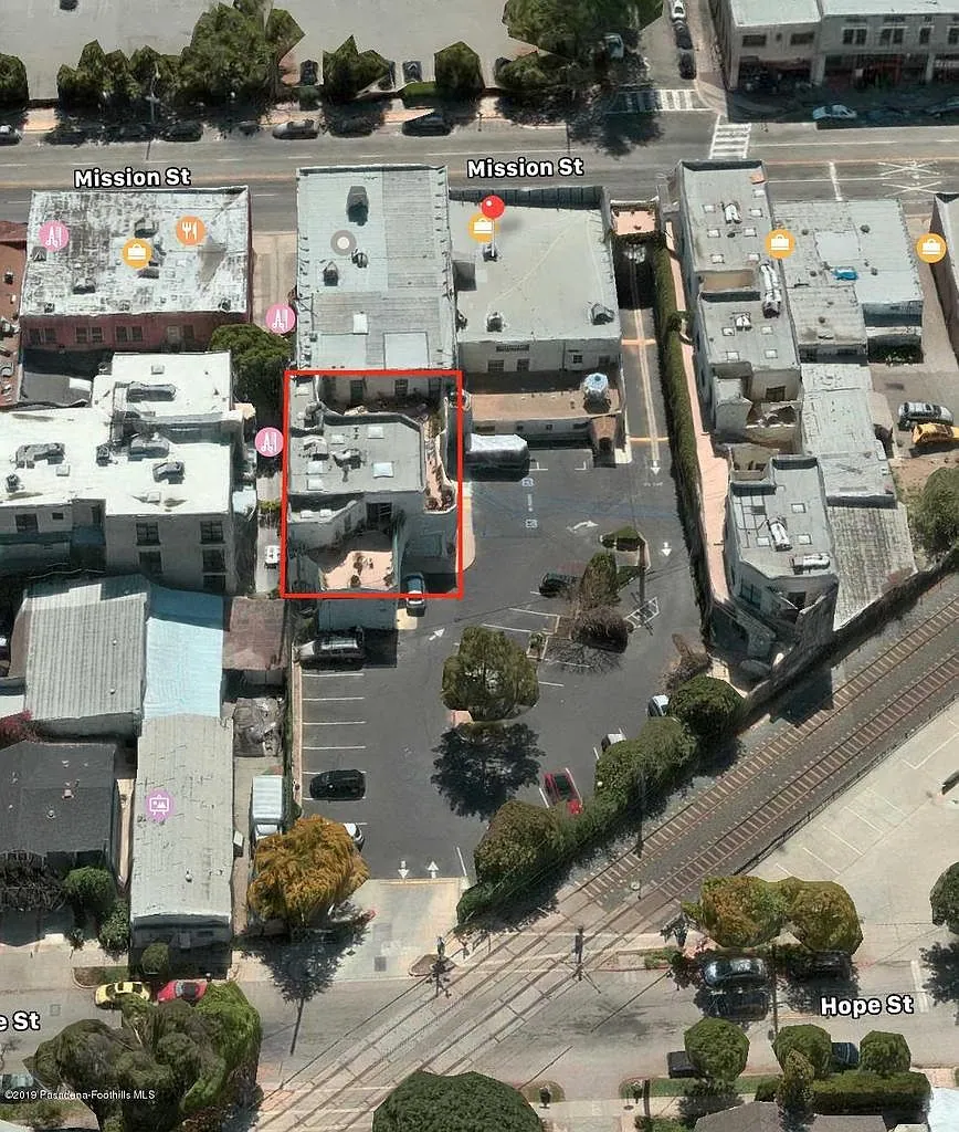 1020 Mission St