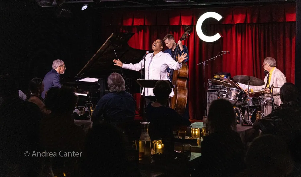 Crooners Supper Club · Fridley